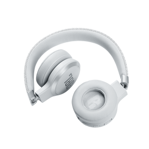 JBL Live 460NC - White - Wireless on-ear NC headphones - Detailshot 5